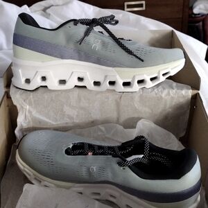 Cloudmonster 2 Mens Size 12